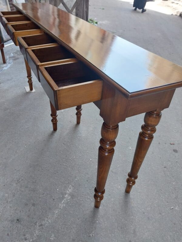 The Tüma Console Table - Image 4